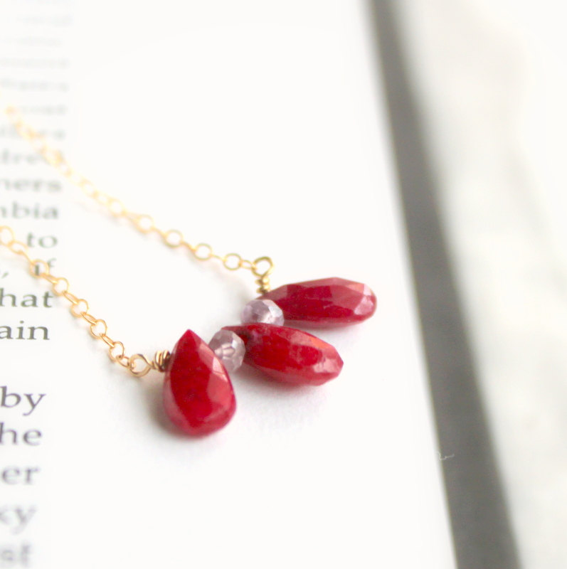 -rouge--striking Faceted Red Ruby Briolette Trio And Gold Fill Necklace